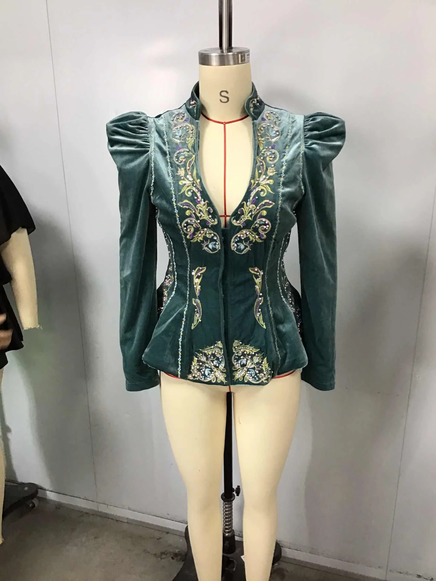 

Vintage Luxury Velvet Tops Women Elegant Chic Floral Embroidery Sexy Deep V Neck Slim Waist Long Sleeve Ruffle Hem Blouse