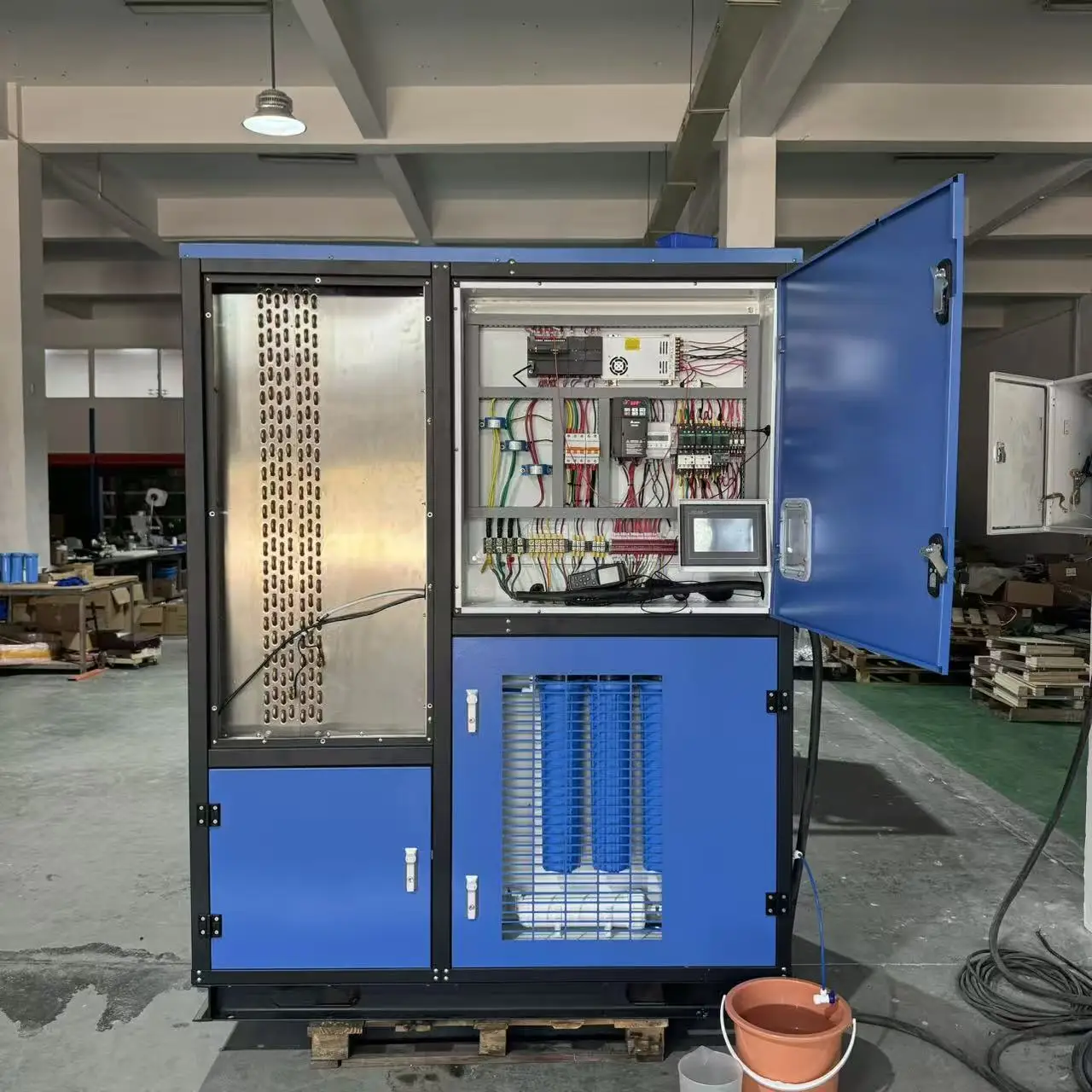 Energy Saving 1000L Atmospheric Water Ionizer Multi-Filtration Daily 30C RH80 for Outdoor Use