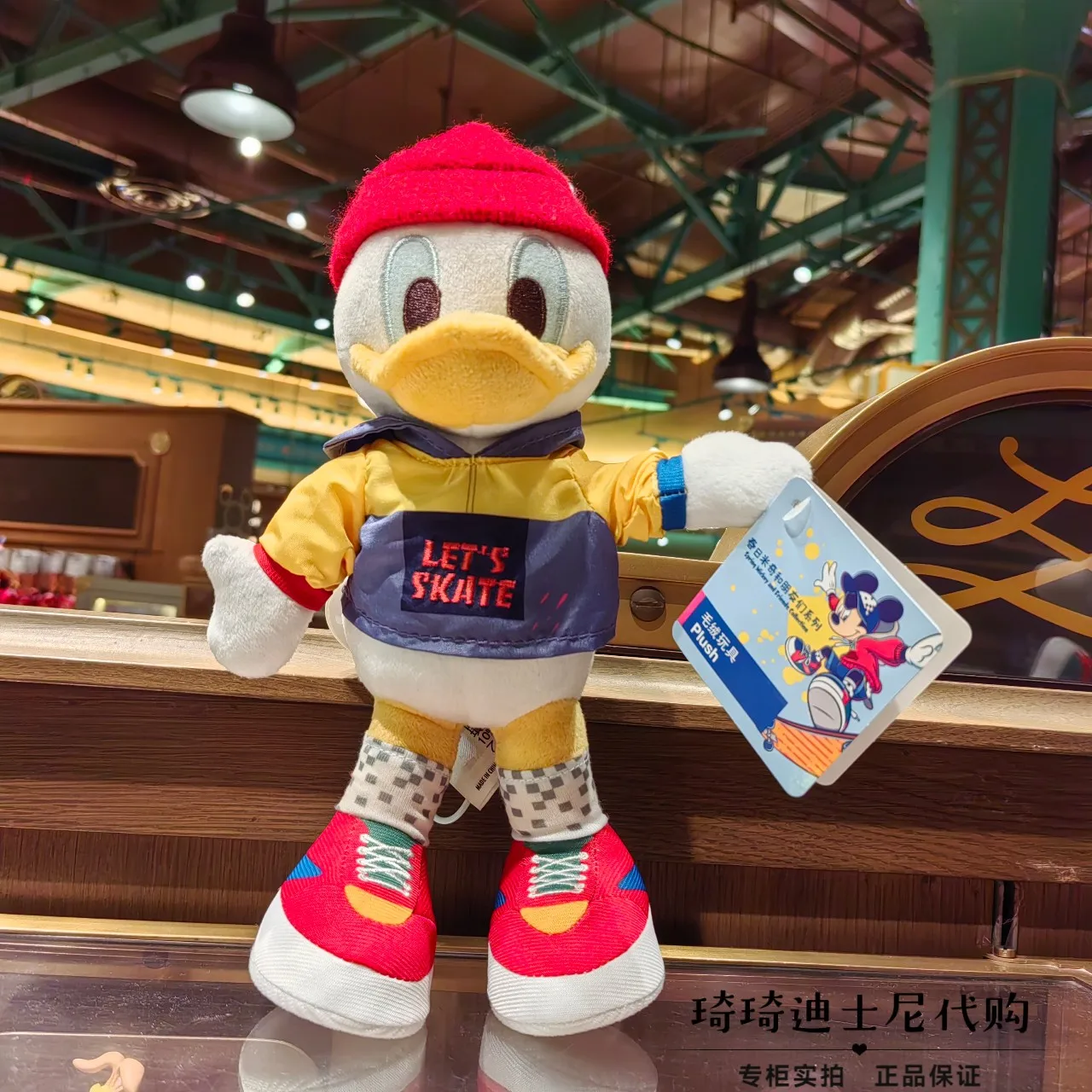 2024 New Style Original Disney Spring Day Mickey Cute Soft Stuffed Donald Duck Minnie Mouse Plush Doll Birthday Surprise Gift