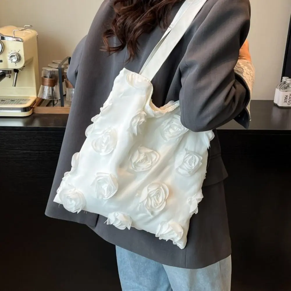 

Casual White Flower Shoulder Bag Large Capacity Lightweight Canvas Bag Fashion Korean Flower Tote Bag Beach