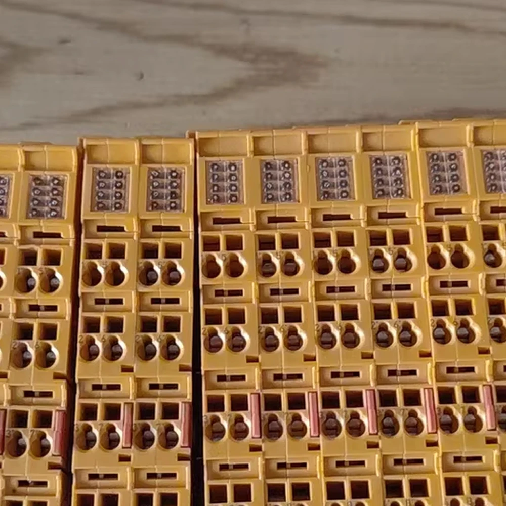 

Промышленные стандарты EL1904. Совершенно новый и оригинальный, с гарантией на один год.