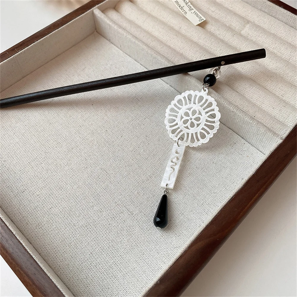 Fashion Ancient Fan Hairpin High-Quality Manufacturing Process Novel Design And Exquisite Craftsmanship