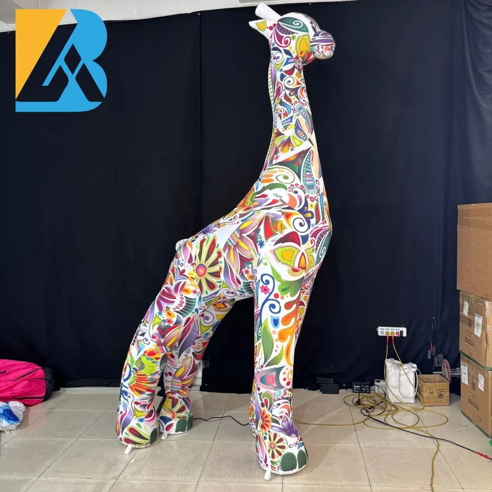 

Customized Giant Inflatable Giraffe Design for Pastel Carnival Party Toys