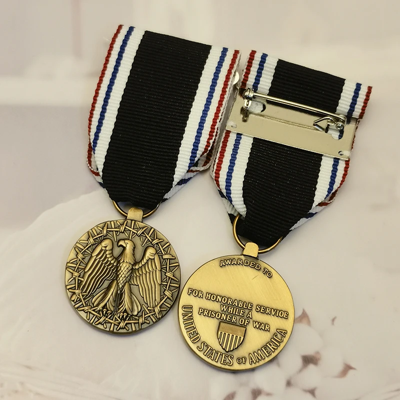 Replica US Prisoner of War Medal Ribbon Badge Pin Style Medal Collection Craft History Fans Gifts Box Package