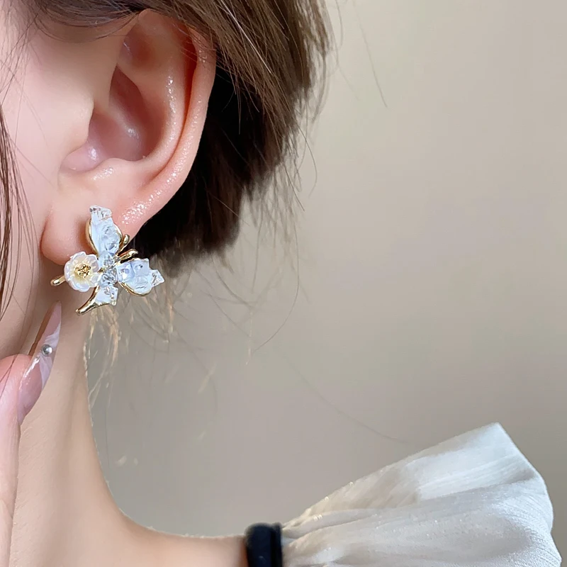 Cute Butterfly Stud Earrings For Women Exquisite Crystal Imitation Pearl Earrings For Party Wedding Ear Jewelry Girls Gifts K-