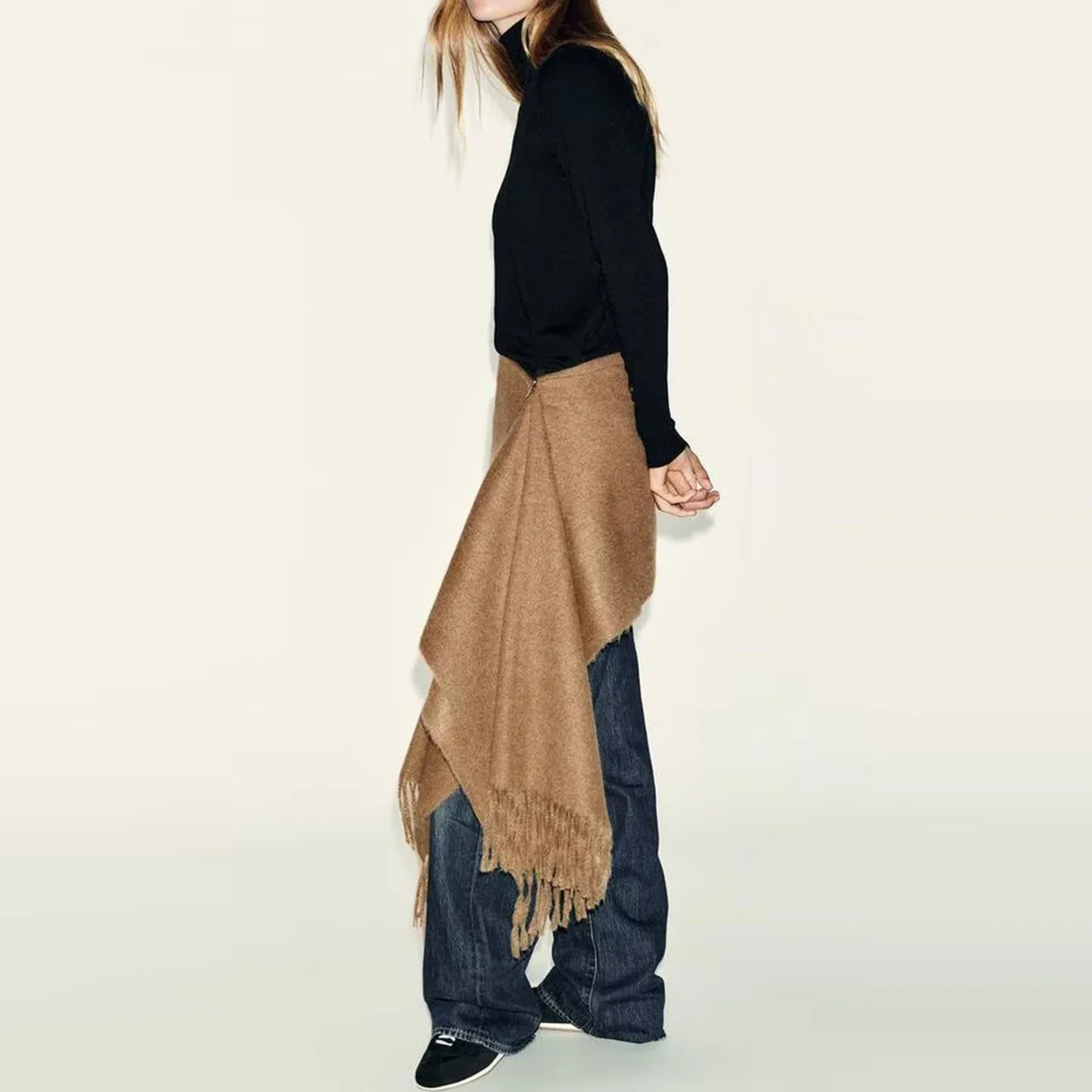 Z Top de punto plano de estilo básico para mujer, sencillo y e, versátil, con patrón esencial, manga larga y cuel...