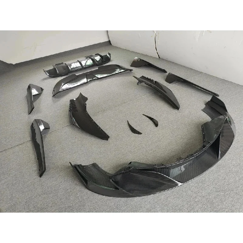 Premium Accsori Hot Selling Dry Carbon Fiber Front Lip Spoiler Side Skirt Car Mudguard Fan Bls Rear Diffuser Durle