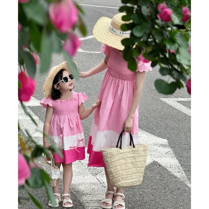 2025 HolidayPink bata vestido vacaciones mamá bebé niña Vestidos coreano padre-niño ropa igual Vestidos madre hija a juego