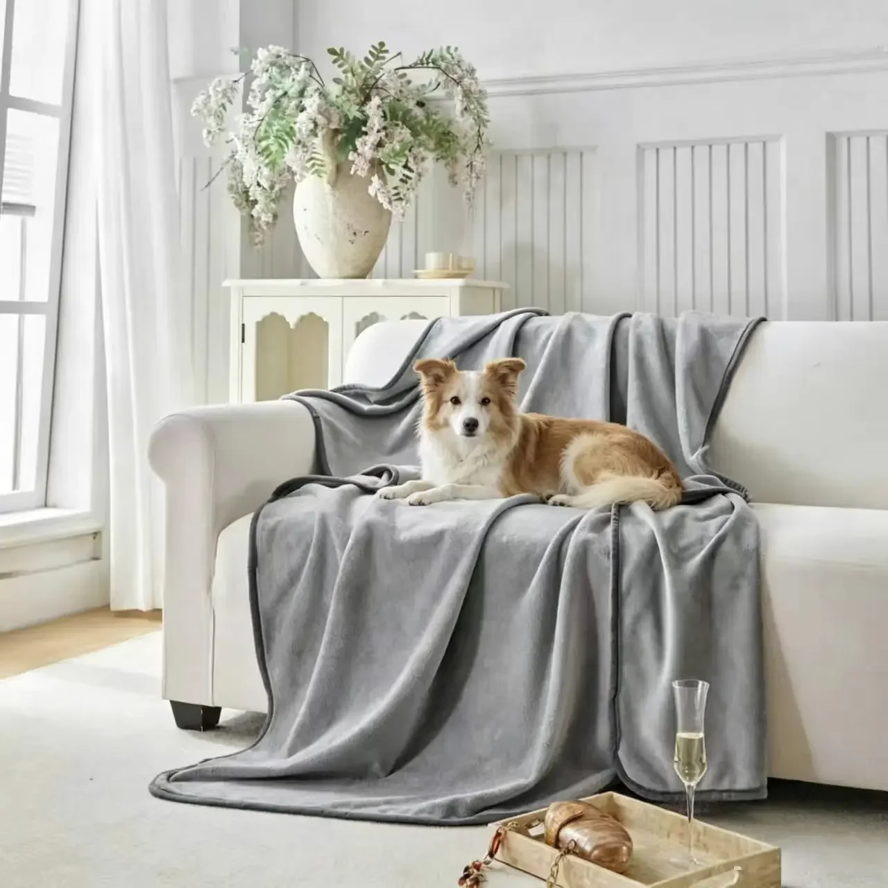 Versatile Waterproof Blanket, Waterproof Blanket for Bed, Stain & Leak Proof Sofa Protector Throw Blanket, Dog Pets Blanket