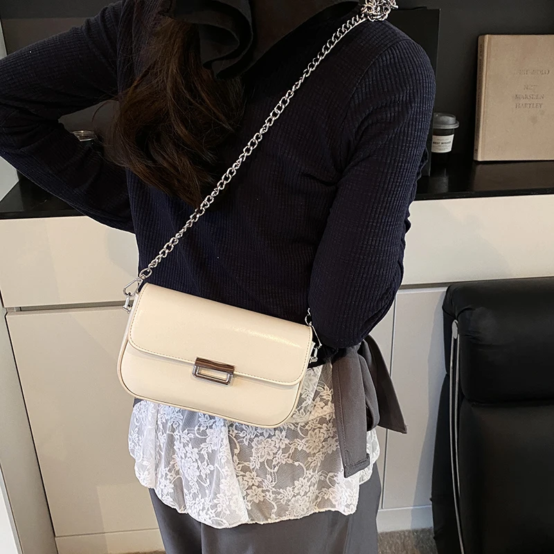 

Famous Designer Shoulder Bag For Women Elegant Leather Luxury Brand With Multiple Functional Pockets