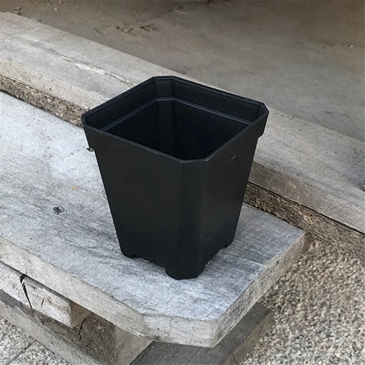 AT14 100PCS Plant Disposable Flower Pot Small Black Square Cutting Seedling Plastic Square Pot