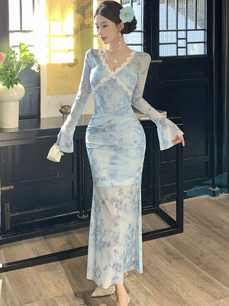 

2025 Blue Mesh Floral Chic Beading Lace V-Neck Dress Women Elegant Casual Holiady Dress Autumn Winter Korean Bodycon Party Dress