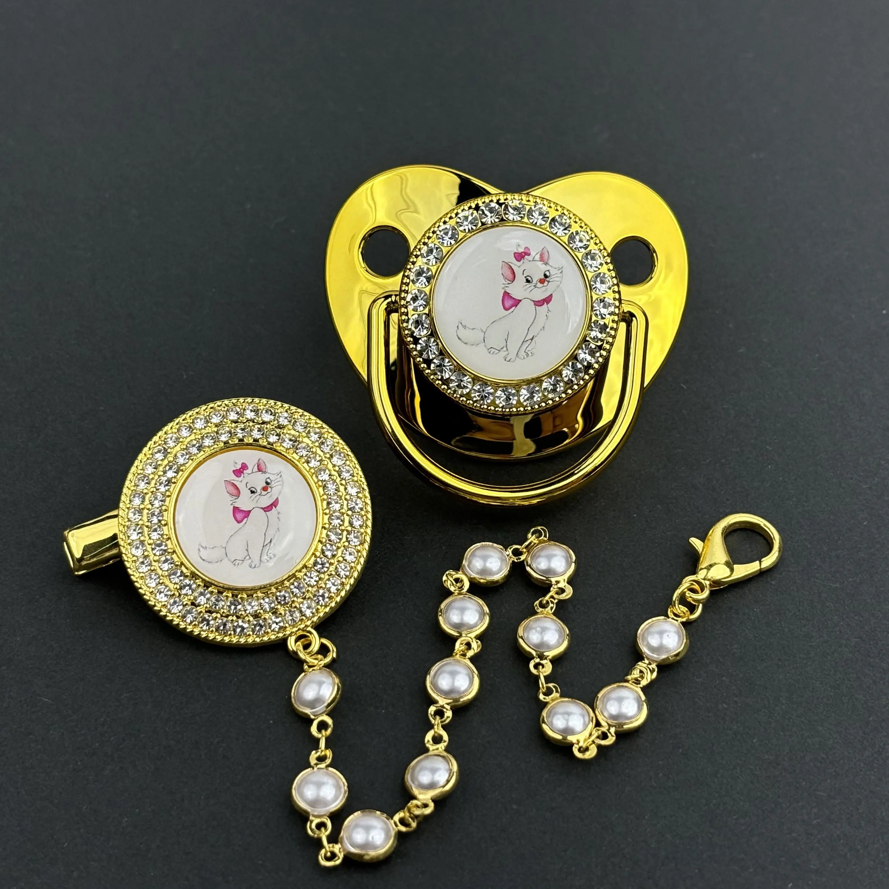 Рисунок 5 - Роскошная наклейка-пустышка с изображением