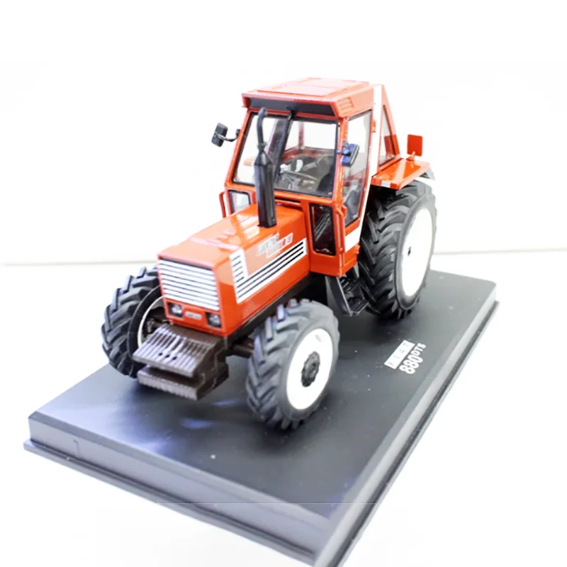 دييكاست سبيكة 1:32 مقياس فيات 880D T5 جرار مزرعة نموذج مركبة للكبار الكلاسيكية عرض تذكارية زخرفة العرض #1