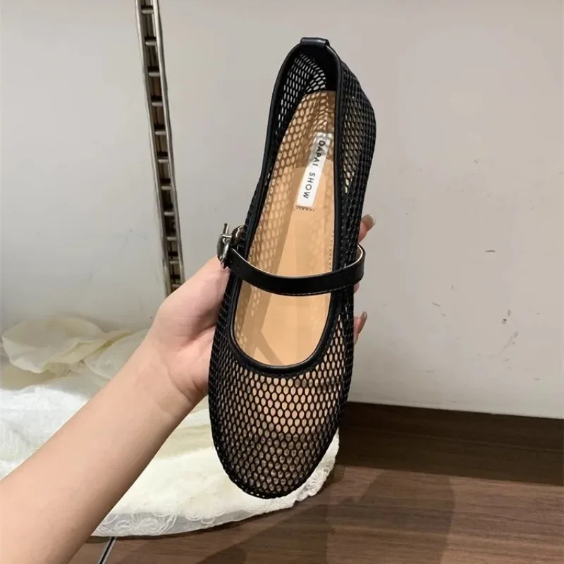 Zapatos de ballet con una hebilla y cabeza redonda para mujer, zapatos de red de pesca individuales con fondo suave y hueco, Mary Jane