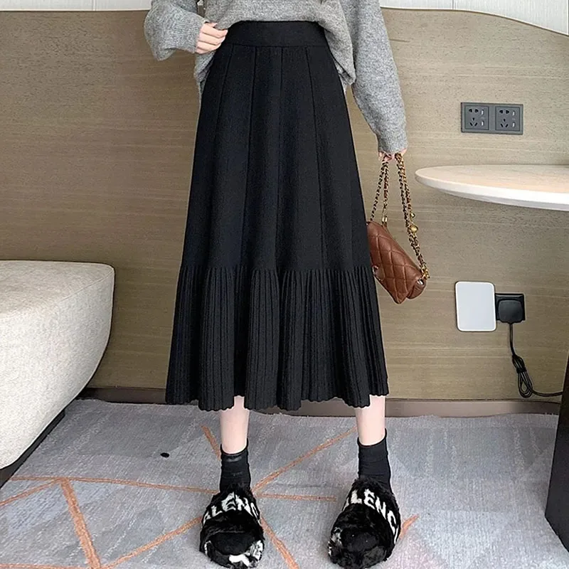 

Fashion Women's Knitting Skirts Sweet Elastic Waist Pleated Long Skirt Female 2025 Autumn Winter Streetwear Solid Midi Skirts