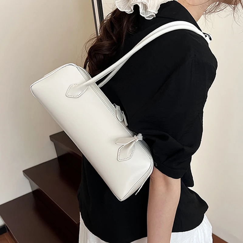 مزاجه تنوعا حقيبة تحت الإبط للنساء الفرنسية الخفيفة الفاخرة ريترو حقائب كتف واحدة الملمس بولي PU حقيبة يد حمراء 2025 جديد