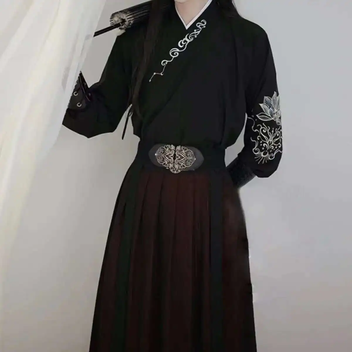 中国のシルクローブ古代騎士漢服男性女性成人着物剣士漢服伝統的なヴィンテージエスニックコスプレダンス衣装