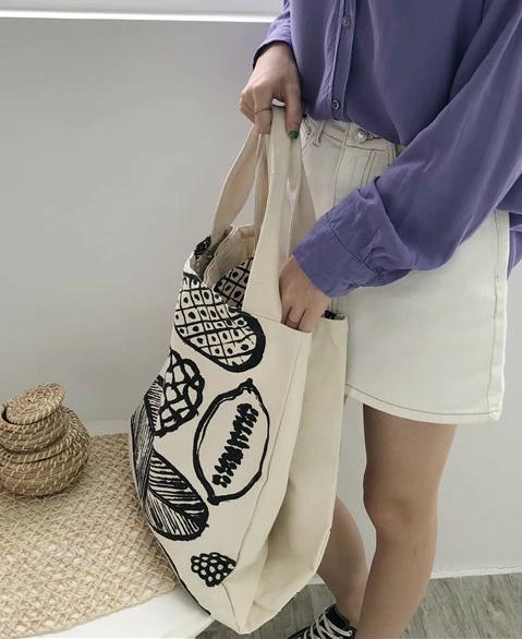 Printed large capacity canvas bag for women