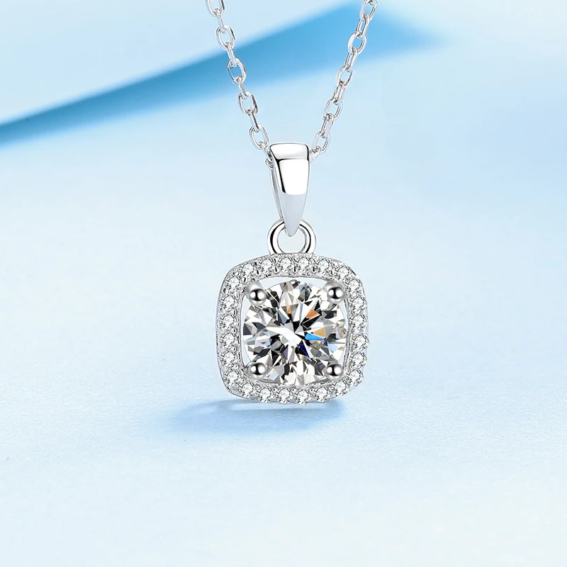 Classic Gift Square Female PT950 Platinum Necklace GRA Certified D Color 1/2ct Moissanite Pendant for Women Wedding Fine Jewelry