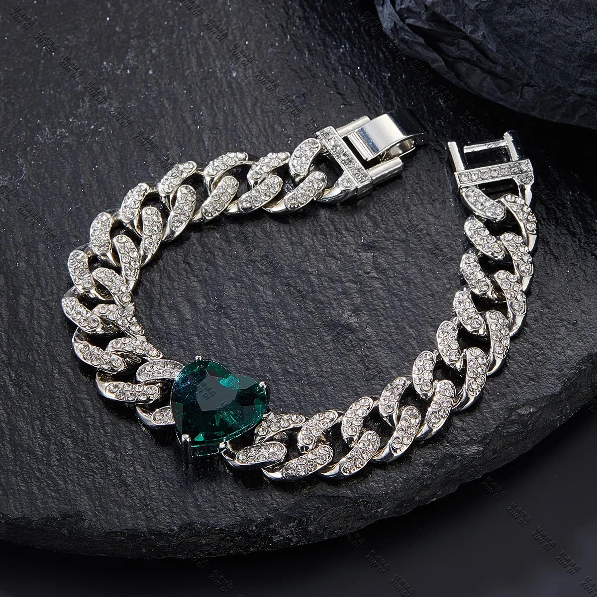 13mm Dog Cat Chain Big Green Heart Diamond Miami Cuban Link Walking Metal Collar Jewelry Accessories for Medium Big Pets