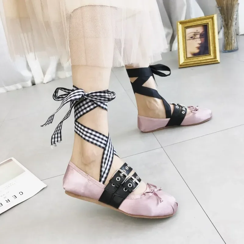 TINGHON Classic Silk Ballet Shoes Lace up Ballet Shoes Women Round Toe Bowtie Women Flats Elegant Valentine Shoes