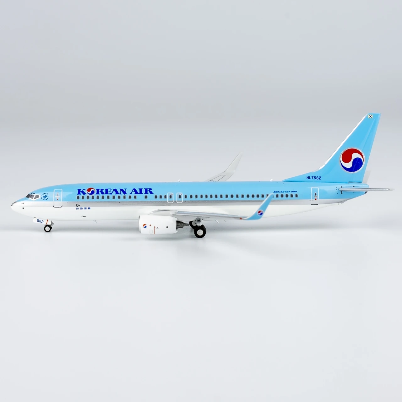 58212 Alloy Collectible Plane Gift NG Model 1:400 Korean Air "Skyteam" Boeing B737-800 Diecast Aircraft Jet Model HL7562