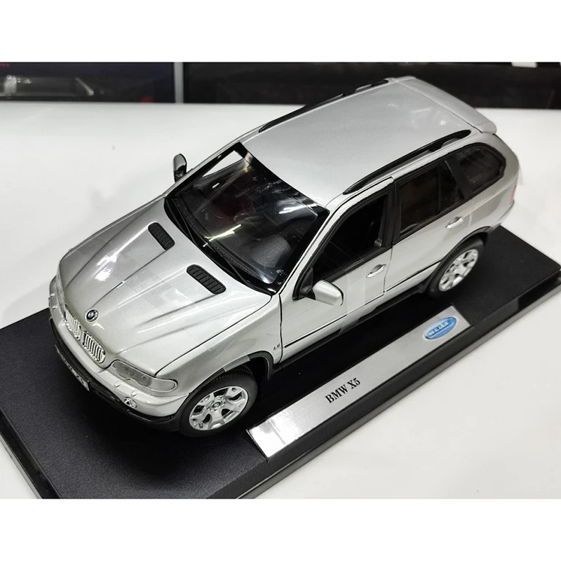 WELLY Diecast 1/18 Scale X5 Alloy Car Model Collection Souvenir Display Ornaments Vehicle Toy Gift