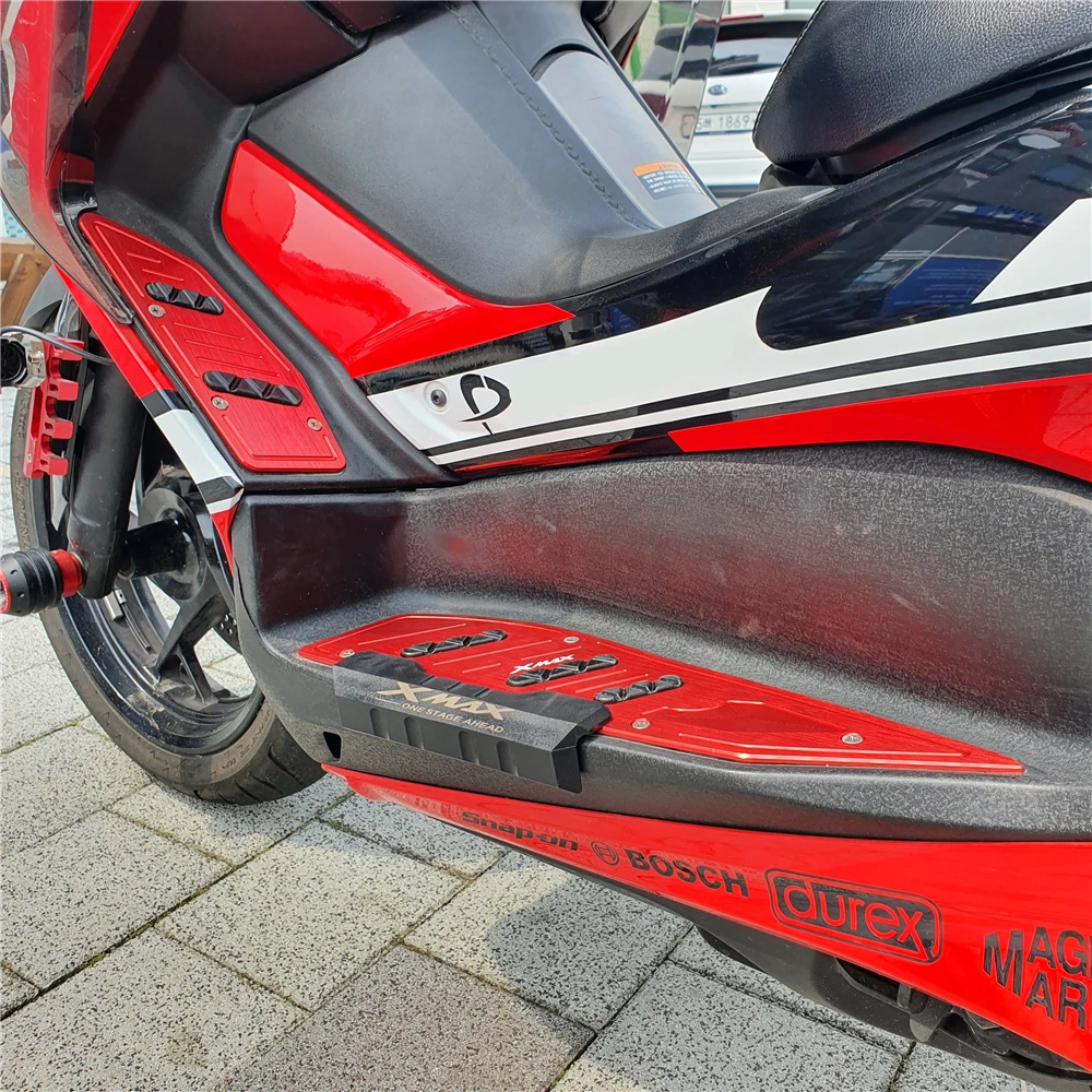 Suitable for 17-25 Yamaha XMAX 300 aluminum alloy pedal improved wear-resistant and anti slip pedal bracket accessories