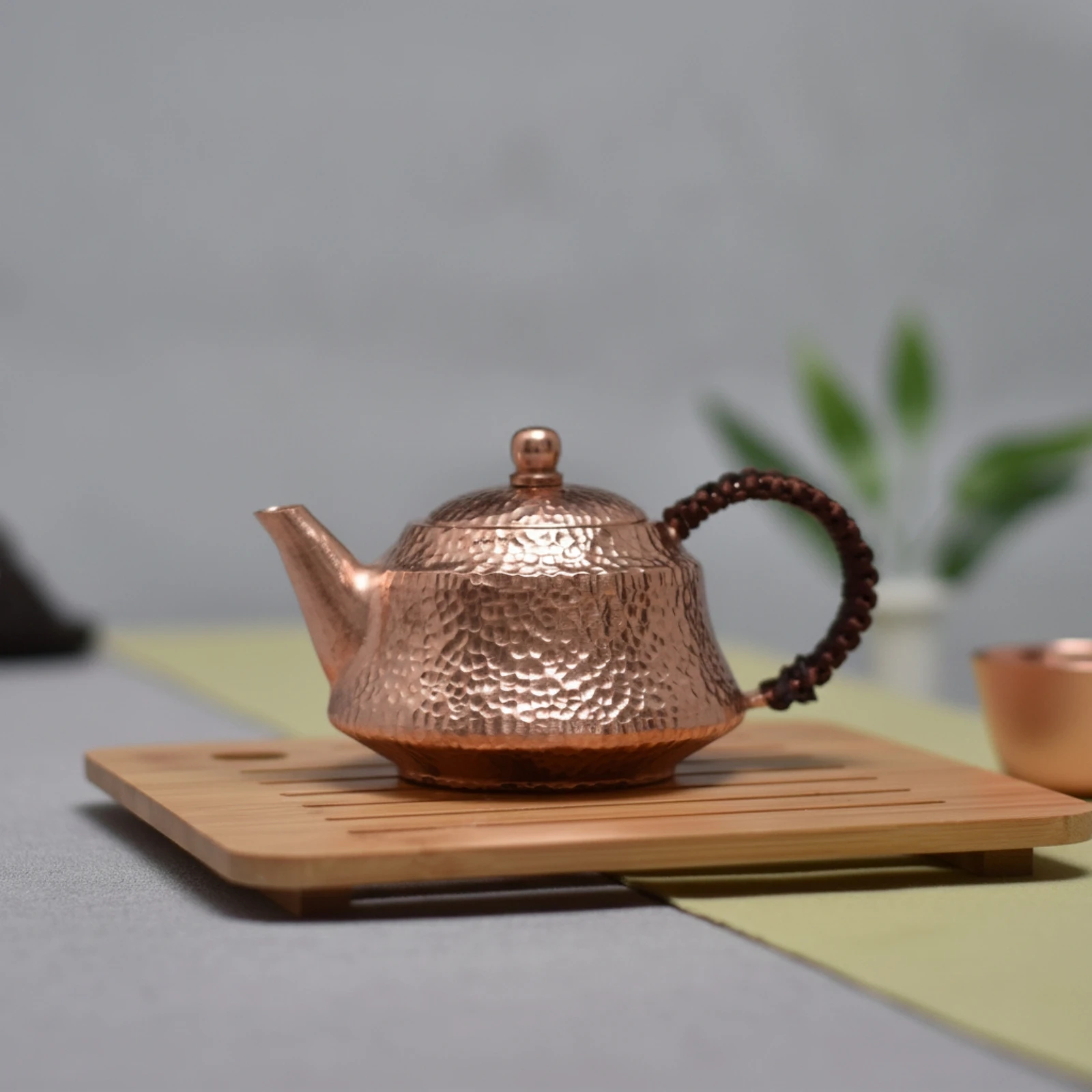 Copper Teapot Handmade Look Hammered Teapot Teaware Vintage Tea Kettle Ergonomic for Tabletop
