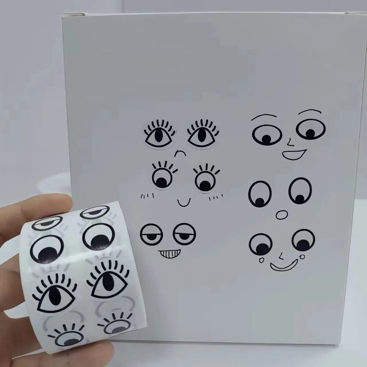 

1 Roll Black White Eye Stickers Labels For Diy Crafts Scrapbooking Party Decorations Self-Adhesive Removable Fashion Longlasting
