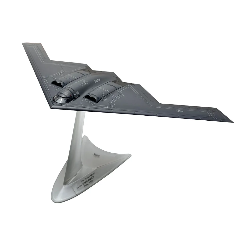 1/200 USAF B-2A B2 Spirit Stealth Bomber Diecast Metal Plane Airplane Aircraft Model Collected Hobby Toy Child Gift