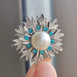 New Shiny Sun flower Brooches For Women Luxury Big Pearl Rhinestone Brooch Pins Jewelry Dress Suit Accessories Wedding Gifts