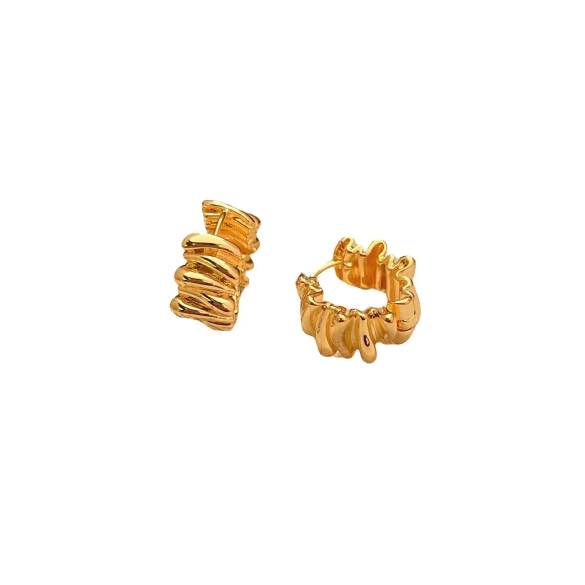 Simple and versatile corrugated metal glossy earrings, fashionable and versatile women's light luxury style high-end earrings