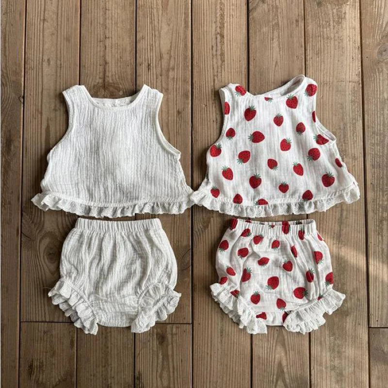 2025 Summer New Baby Girl Strawberry Print Clothes Set Thin Infant Sleeveless Vest + Shorts 2pcs Suit Toddler Girl Outfits