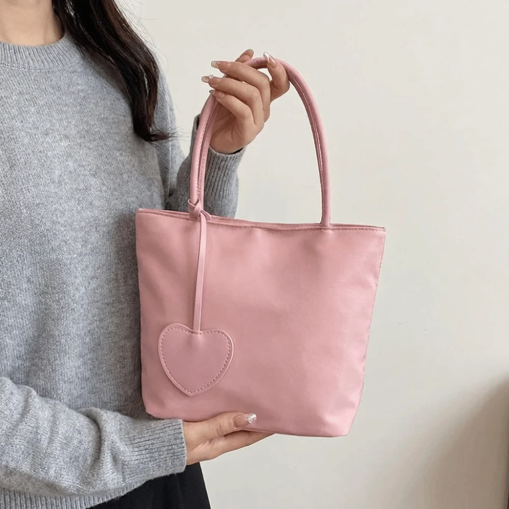 

Корейская нейлоновая сумка-тоут с подвеской в виде сердца, вместительная сумка на плечо, однотонная сумка из оксфордской ткани, дорожная сумка
