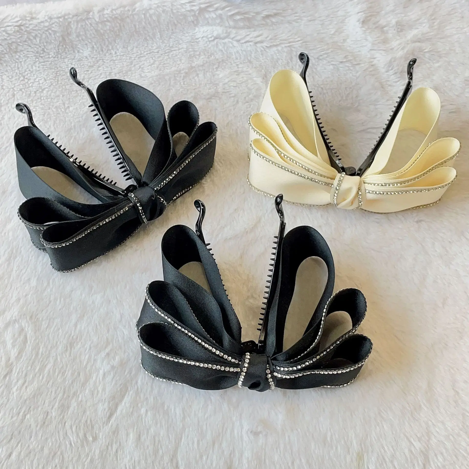 

Fashionable Commuting Hair Clip with Three-Layered Butterfly Knot and Rhinestone-Encrusted Banana Clip Hair Accessories