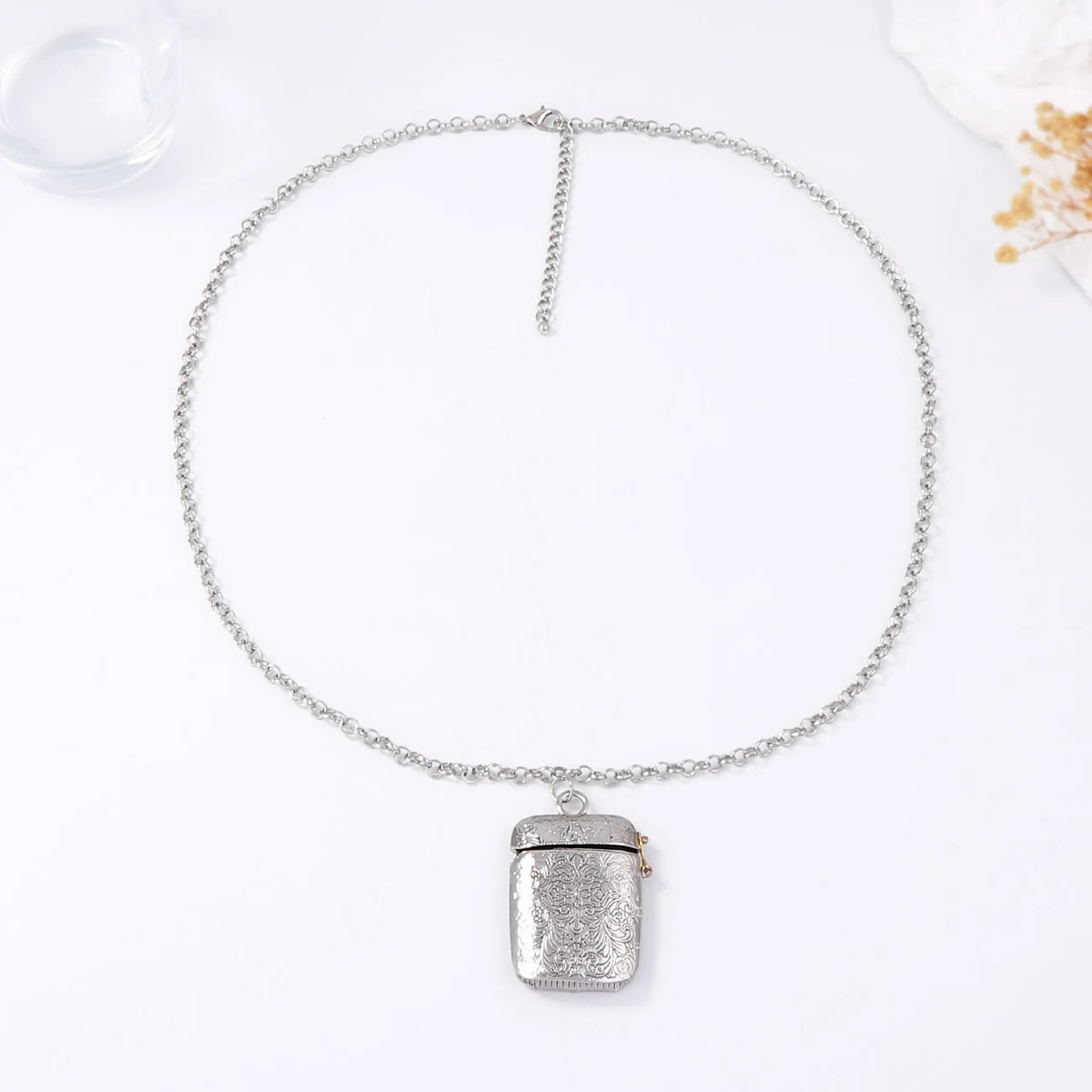 ZAA Metalllegierung Schnitzerei Textur Quadratische Box Anhänger Halsketten für Frauen Langhals Schmuck Mode Urlaub Party Zubehör Geschenke – Detail 2