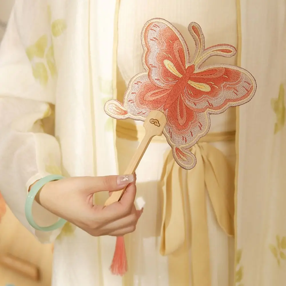 

Vintage Handheld Embroidered Round Fan Tassels Floral Shaped Chinese Style Fan Butterfly with Pendant Group Fan Photography Prop