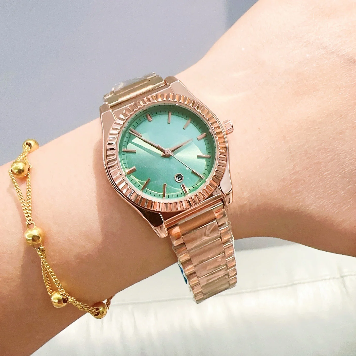 High-quality Mechanical Wristwatch Made of Trendy, Fashionable and Luxurious Stainless Steel