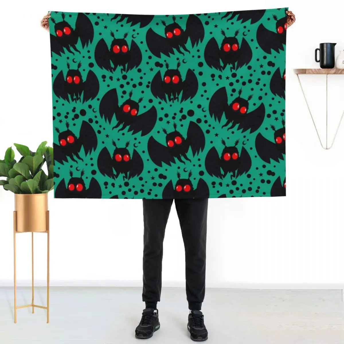Mothman Green Night Throw Blanket Camping cosplay anime Bed Luxury St Thermals For Travel Large Blankets