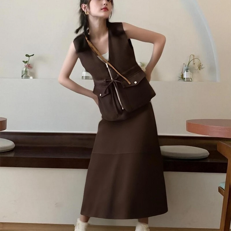 2025 خريف جديد الراقية مثير الموضة الفاخرة العصرية أنيقة ركاب على غرار تنورة ومجموعة أعلى