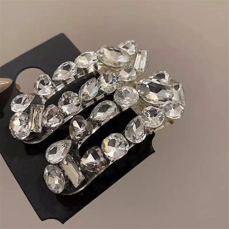 Transparent Rhinestone Hairpin for Women, Silver Geometric Cut-Out Decorative Hair Clip, Teardrop-Shaped, Oval, Round, Square, Faux Crystal Texture, Inlaid Side Clip, Exquisite and Sparkling, Vintage and Elegant Hair Accessory, Side Styling, Hair Embellishment for Long Hair, Medium-Length Hair, Short Hair, Suitable for Half-Tied Hairstyles, Low Bun, Hair Bun Decoration, Daily Commute, Date, Party, Banquet, Evening Dress, Wedding Party, Photo Shoot, Outfit, European and American Fashion, Versatile Headpiece, Luxurious and Elegant Hairpin, Adult Women's Hair Accessory, Exquisite Holiday Gift Recommendation