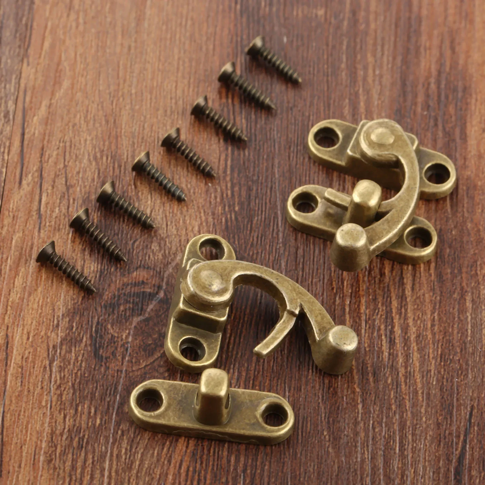 4pcs/set 29*33mm Antique Bronze Box Hasps w/screw Decor Latch Hasp Clasp Buckle Jewelry Case Horn Padlock Zinc Alloy Old Chinese