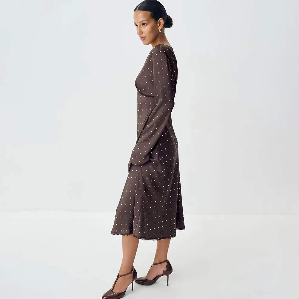 Sukienka midi damska Onecozyday, biała, w kropki, satynowa, z długim rękawem, głęboki dekolt w serek, dopasowana, codzienna, elegancka, sukienki na wiosenne przyjęcia 2026