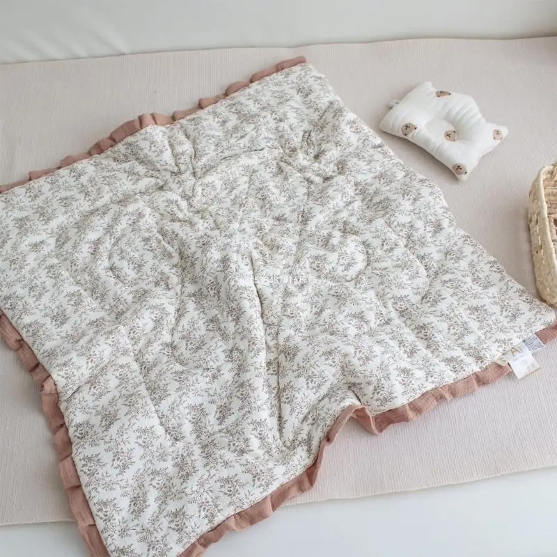 

Lovely Kids Cotton Quilt Comfortable Baby Throw Blanket with Delicate Lace Edging for Toddlers Crib or Strollers Dropship