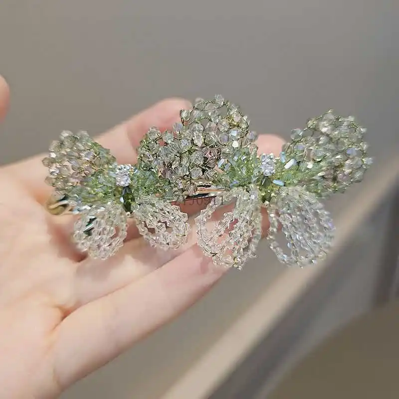 優しく明るい手編みの徐々に変化する蝶の高級横クリップ ハーフヘアピン プレートヘアピン