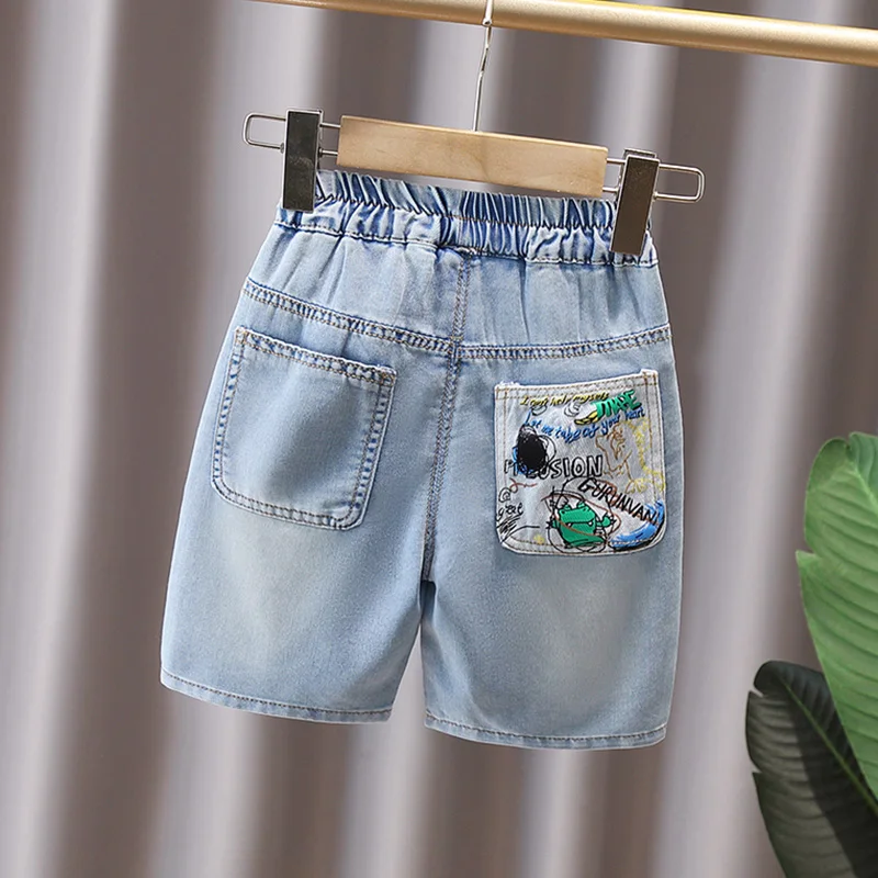 Boys denim shorts summer clothes 2024 new baby children\'s clothes, western-style medium pants for small children and boys, thin