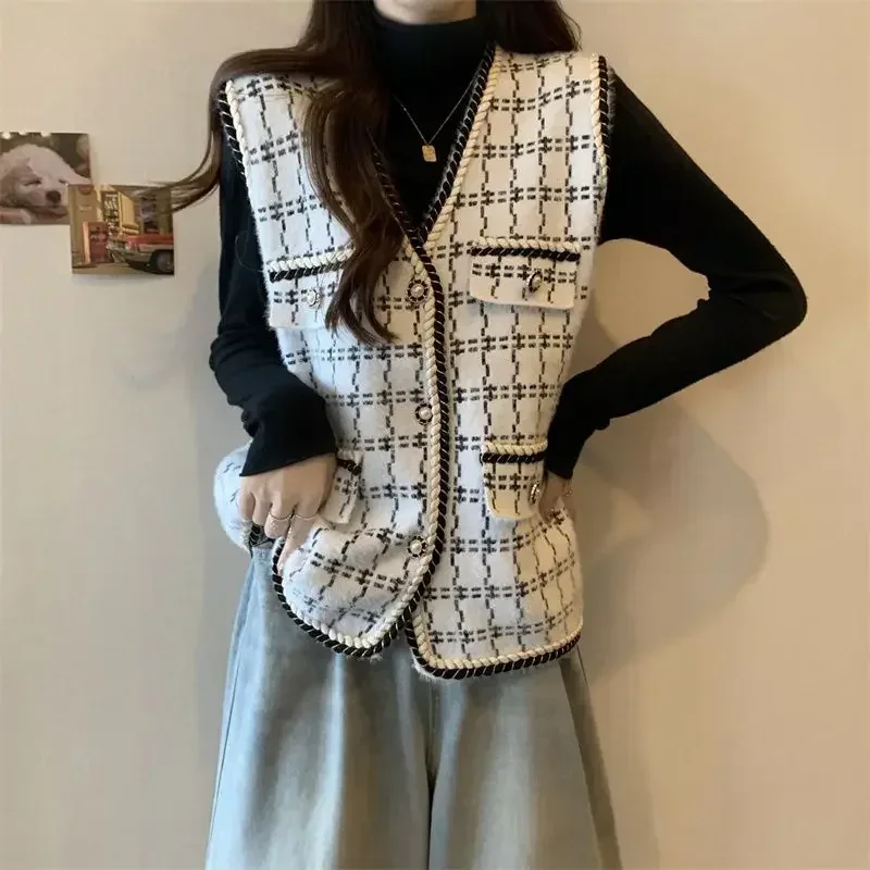 Lattice Waistcoat Woman Black Youthful Warm Winter Clothing Casual Knit Vest for Women Demi-season Lightweight Padded Cheap Cold