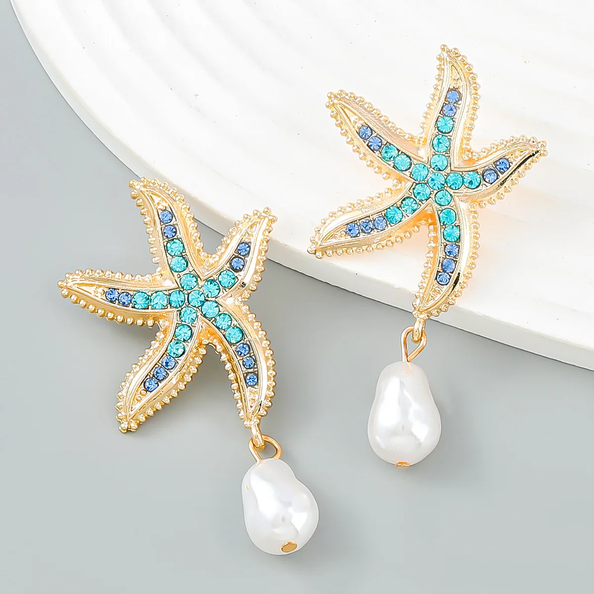 

Bohemia Beach Style Imitation Pearl Starfish Pendant Earrings for Women Summer Fashion Jewerly Accessories GIfts Daily Wear